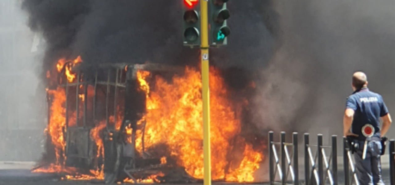 incendio autobus 2019 twitter