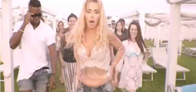Valeria Marini min 640x300