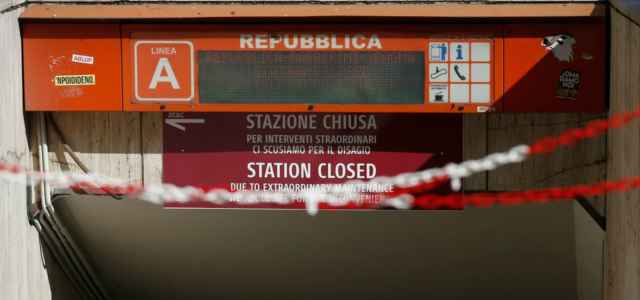 Roma, chiusa Stazione Repubblica