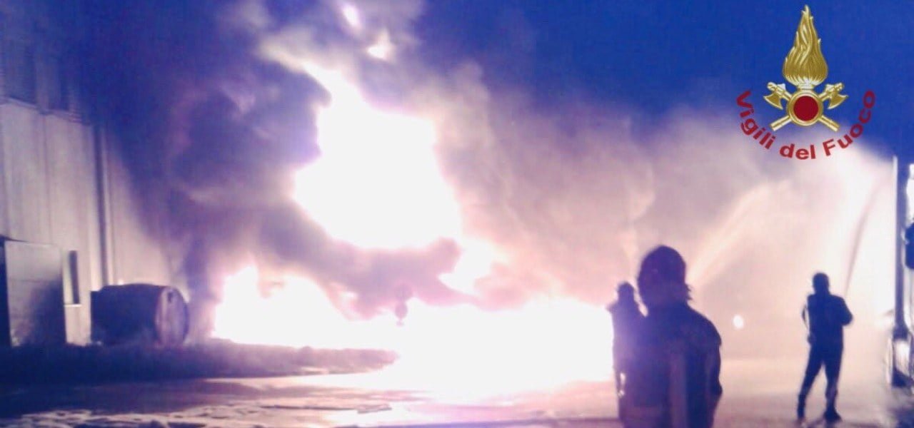 incendio faenza tw vigili fuoco