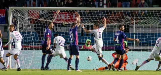 Crotone Cosenza gol lapresse 2019 640x300