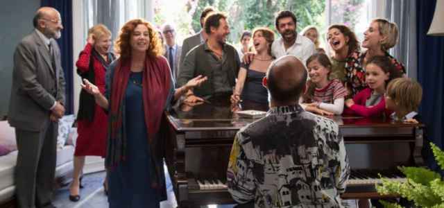 a casa tutti bene 2019 film 640x300