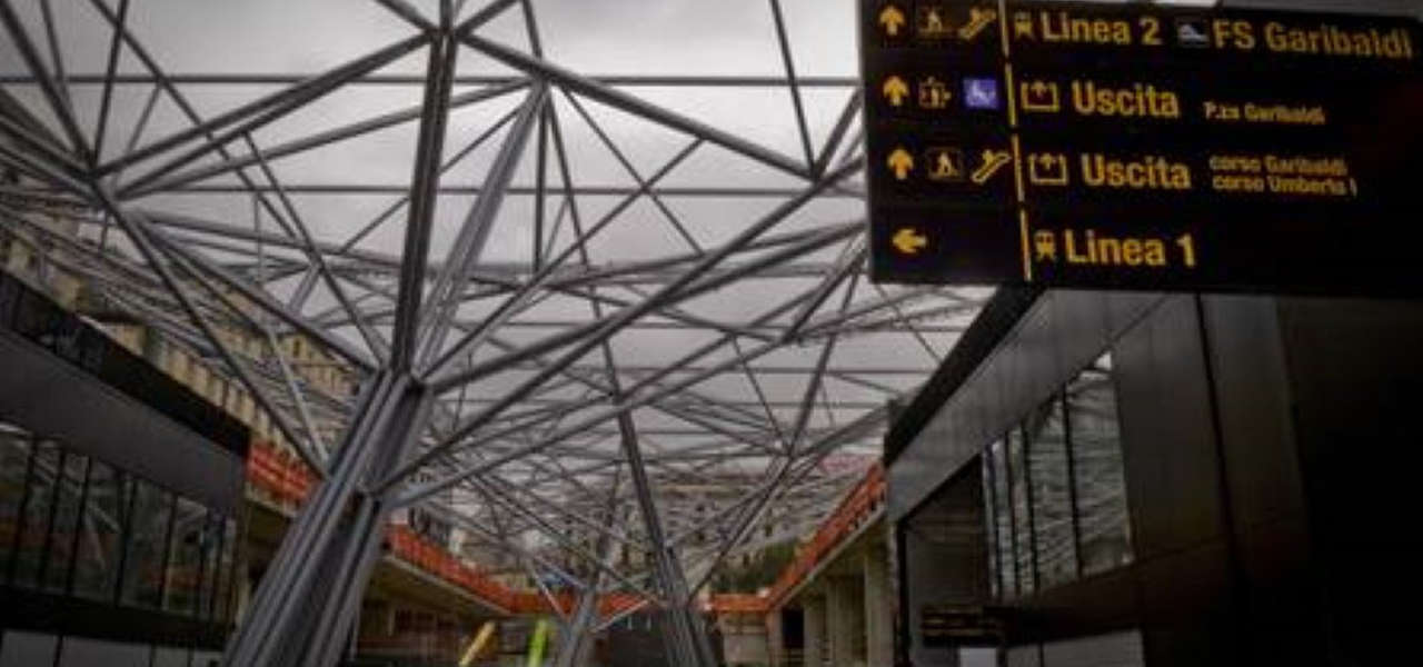 stazione napoli twitter