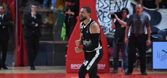 Kyle Weems Virtus Bologna lapresse 2019 640x300