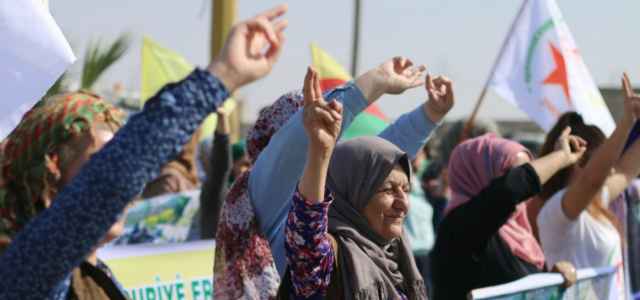 siria guerra curdi donne 1 lapresse1280 640x300
