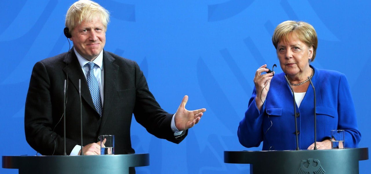 Boris Johnson e Angela Merkel