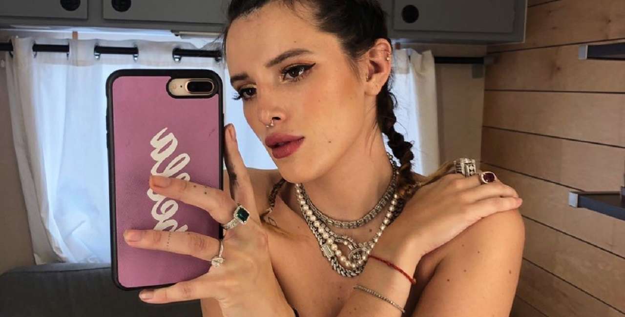 bella thorne topless instagram