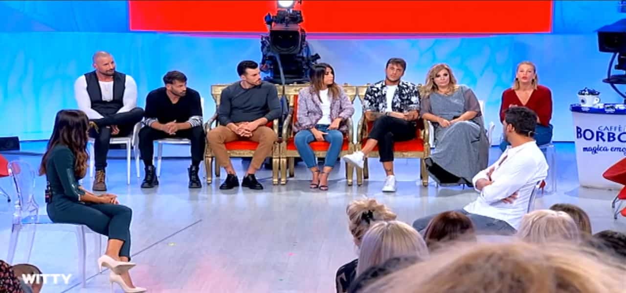 uomini e donne min