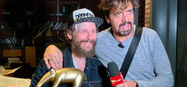 Jovanotti e il Tapiro d'Oro di "Striscia la Notizia"