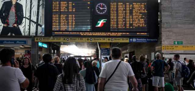 Treni in tilt a Roma Termini