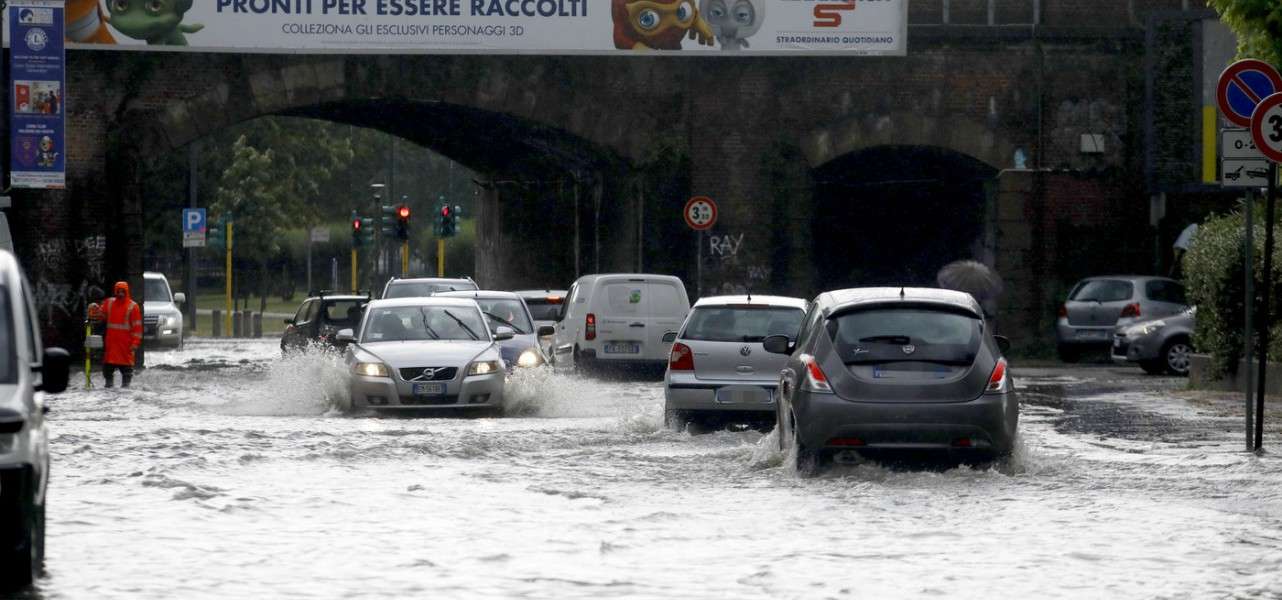 Lombardia, Allerta Meteo Arancione/ Rischio Forti Temporali E Trombe D'aria