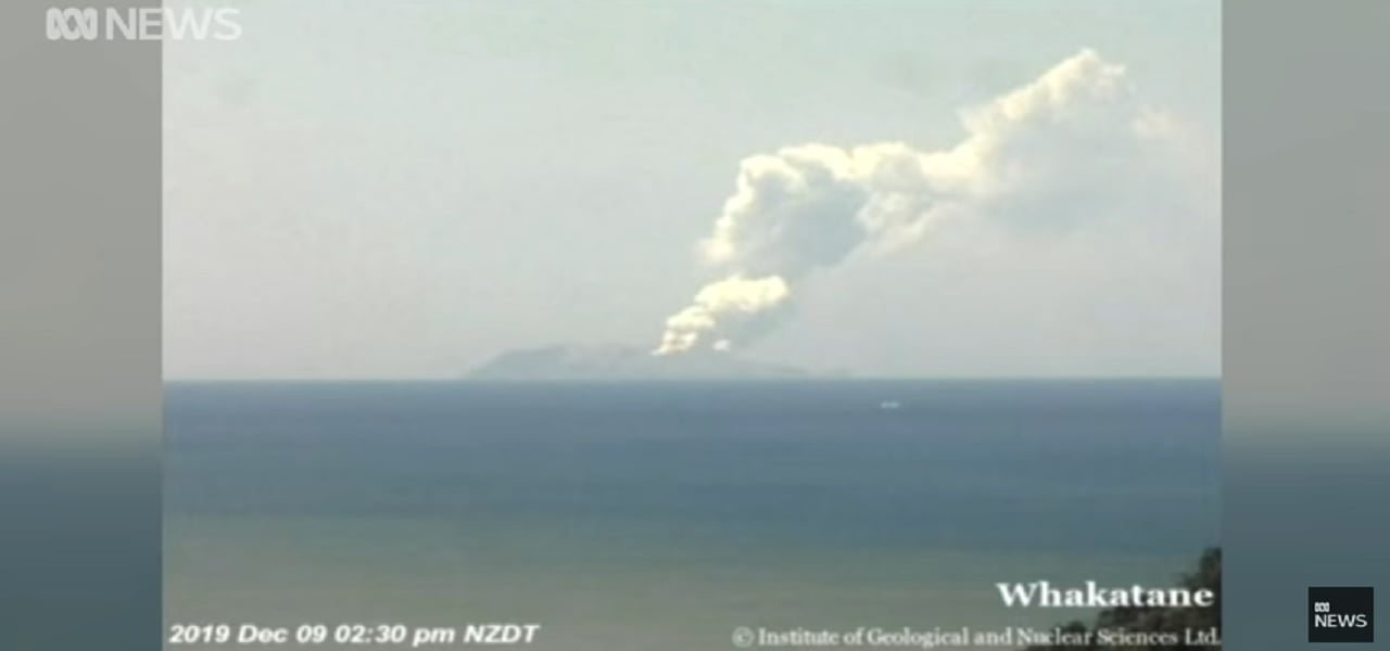 Nuova Zelanda eruzione vulcano White Island