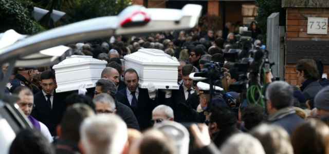funerale gaia camilla 1 lapresse1280 640x300