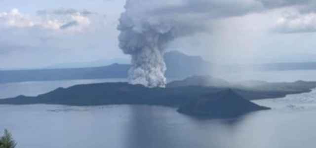 Filippine, vulcano Taal
