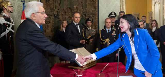 Azzolina giura al Quirinale