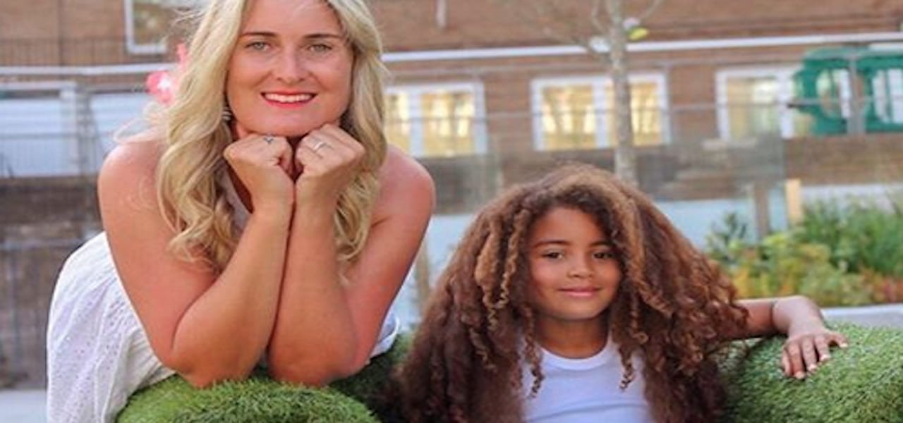 Bonnie e Farouk James taglio capelli scuola