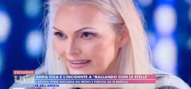 Anna Oxa a Live - Non è la d'Urso