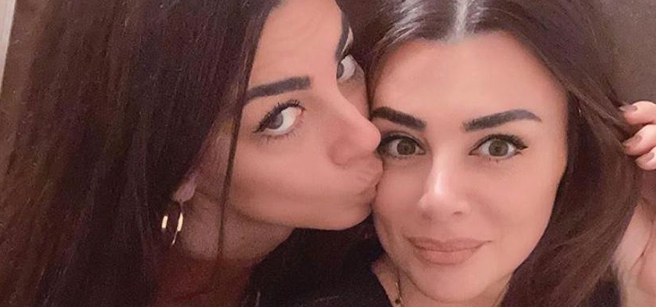 Serena Enardu e la gemella Elga