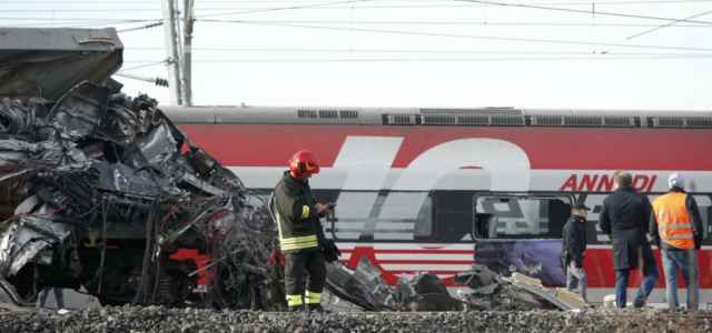 treno frecciarossa deragliato 2 lapresse1280 640x300