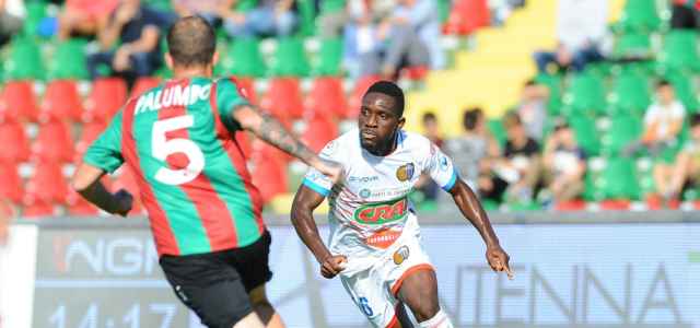 Welbeck Palumbo Catania Ternana lapresse 2020 640x300