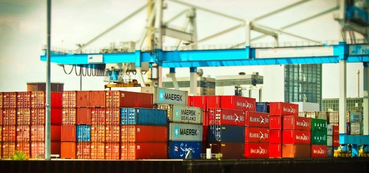 container porto pixabay1280