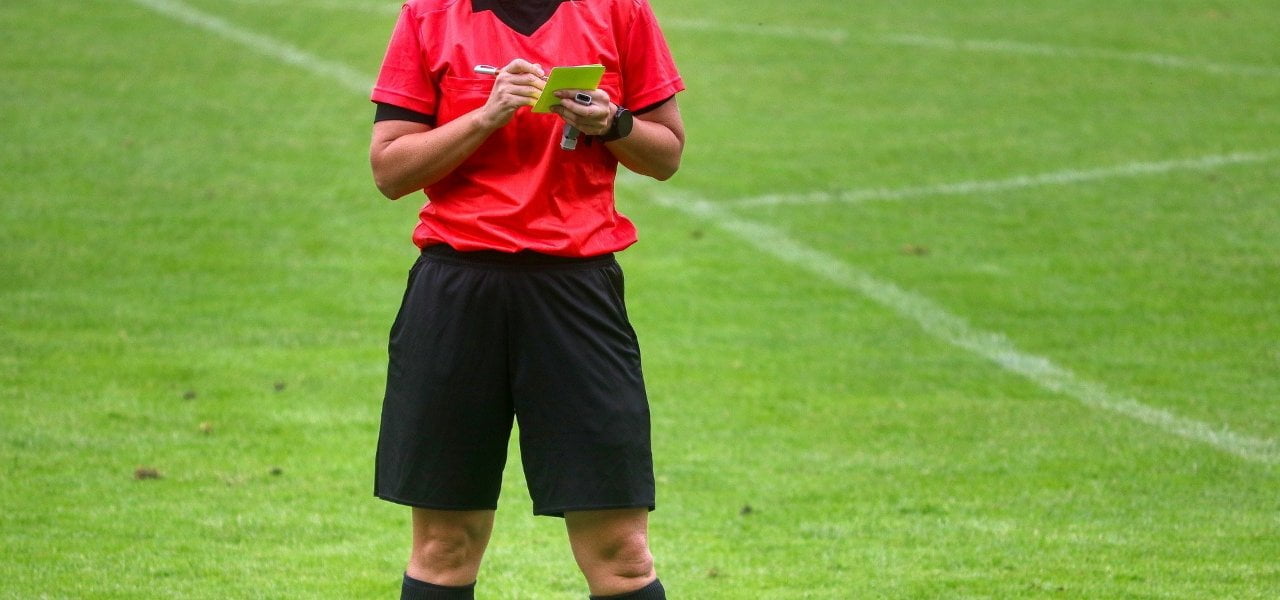arbitro generica pixabay