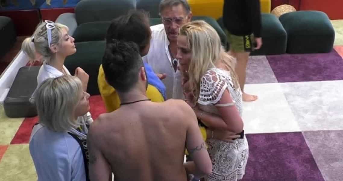 antonella elia valeria marini lite gfvip2020 screenshot min