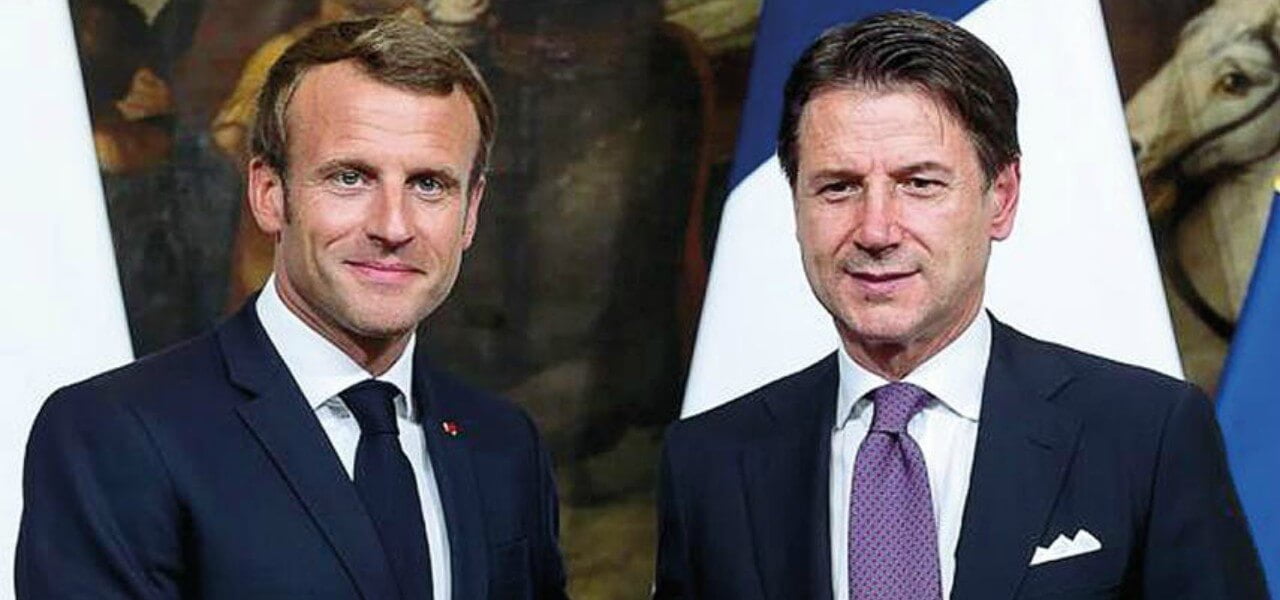 macron napoli