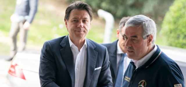 Conte e Borrelli