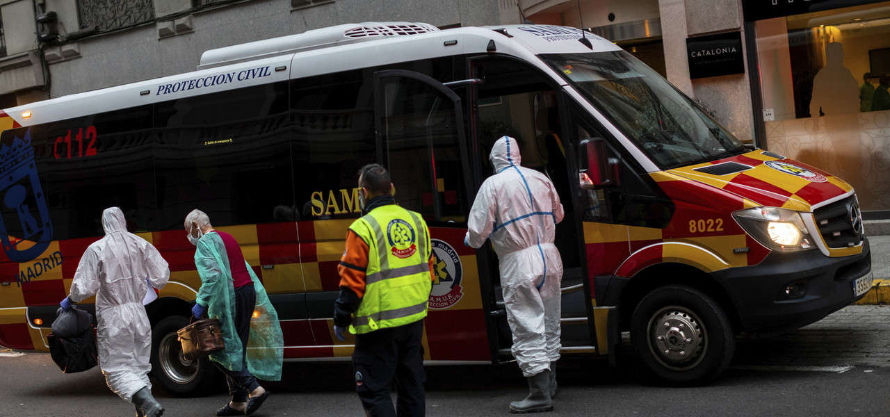 Madrid Ambulanza Coronavirus Lapresse1280