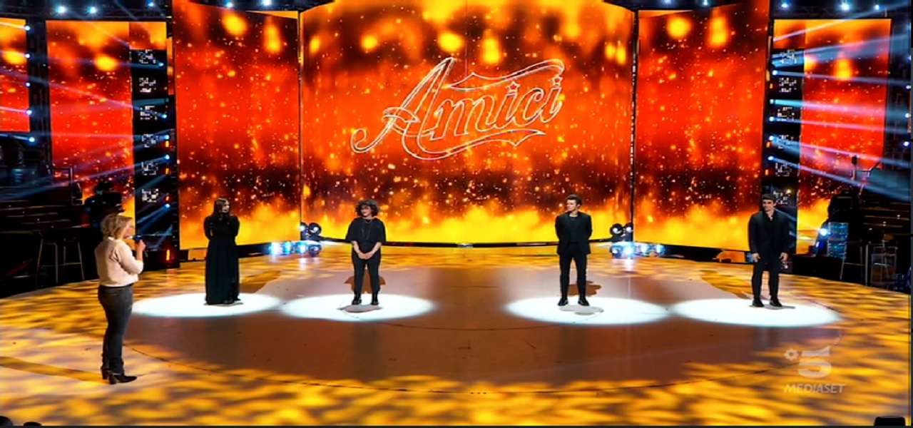 maria de filippi amici finale