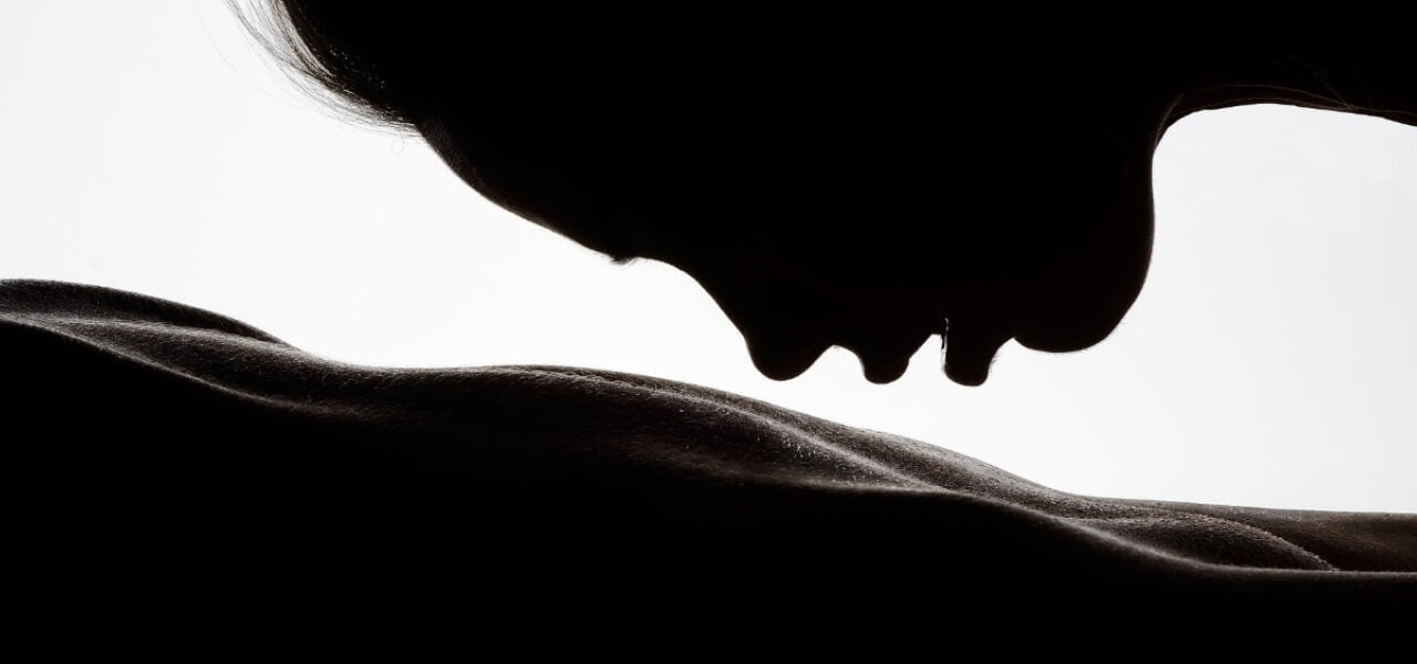 bacio donna hot pixabay