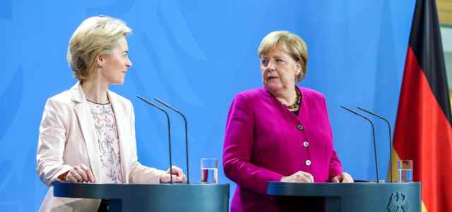 Von der Leyen Merkel Germania Ue