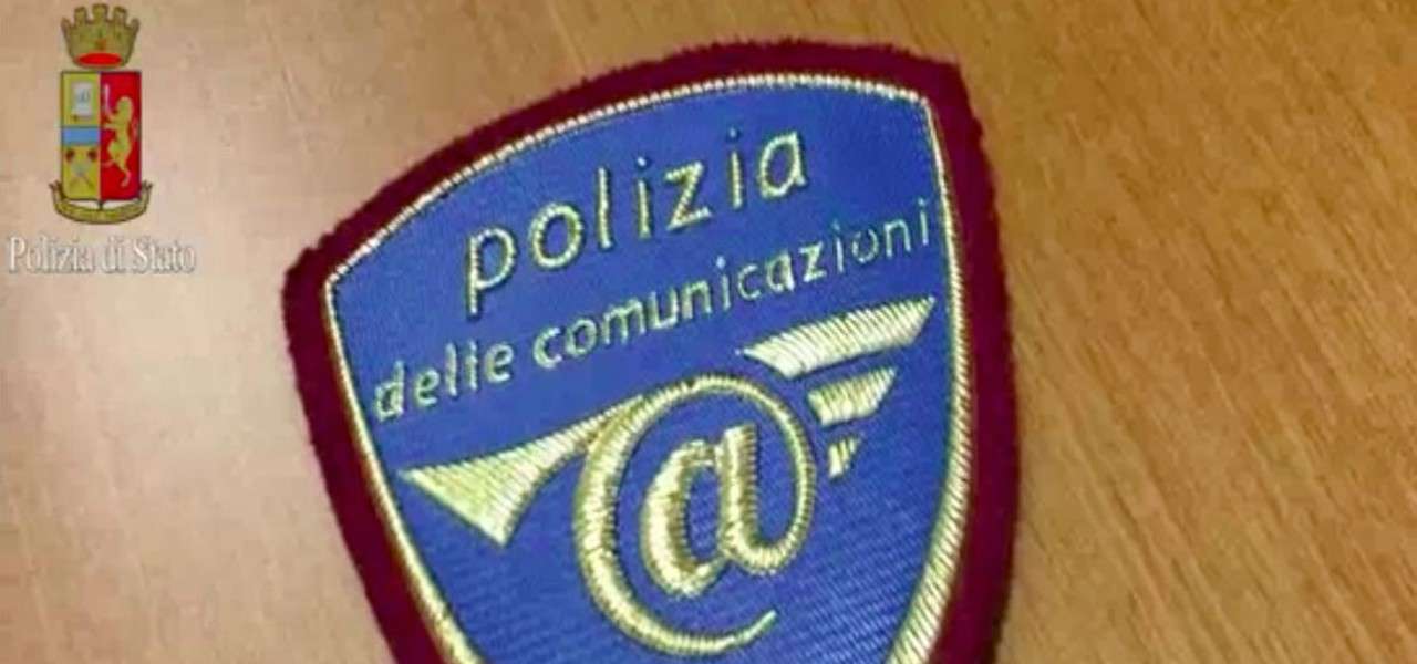Polizia Comunicazioni stemma lapresse 2020