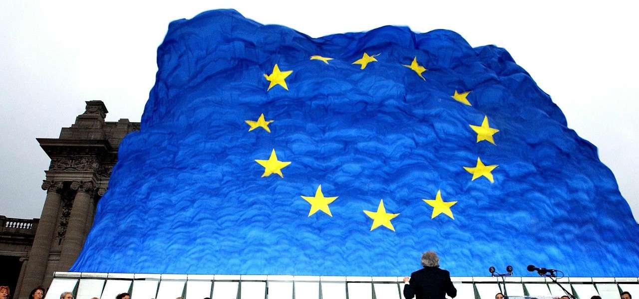 Unione Europea bandiera lapresse 2020