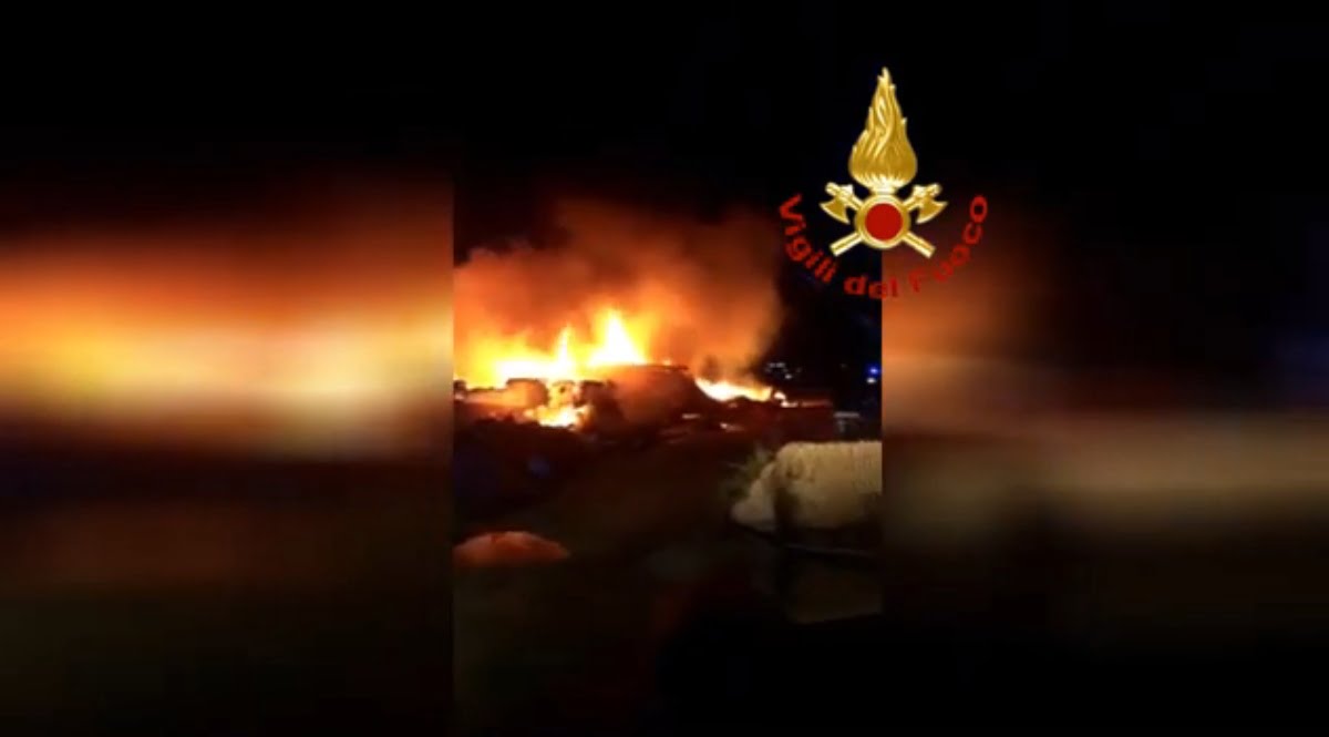 lampedusa incendio 2020 vvf