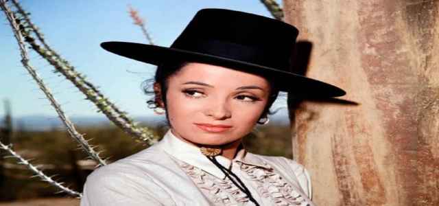 linda cristal 640x300