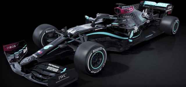 mercedes livrea nera ig 640x300