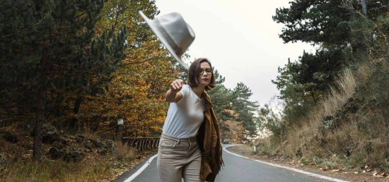 ROBERTA fINOCCHIARO cappello