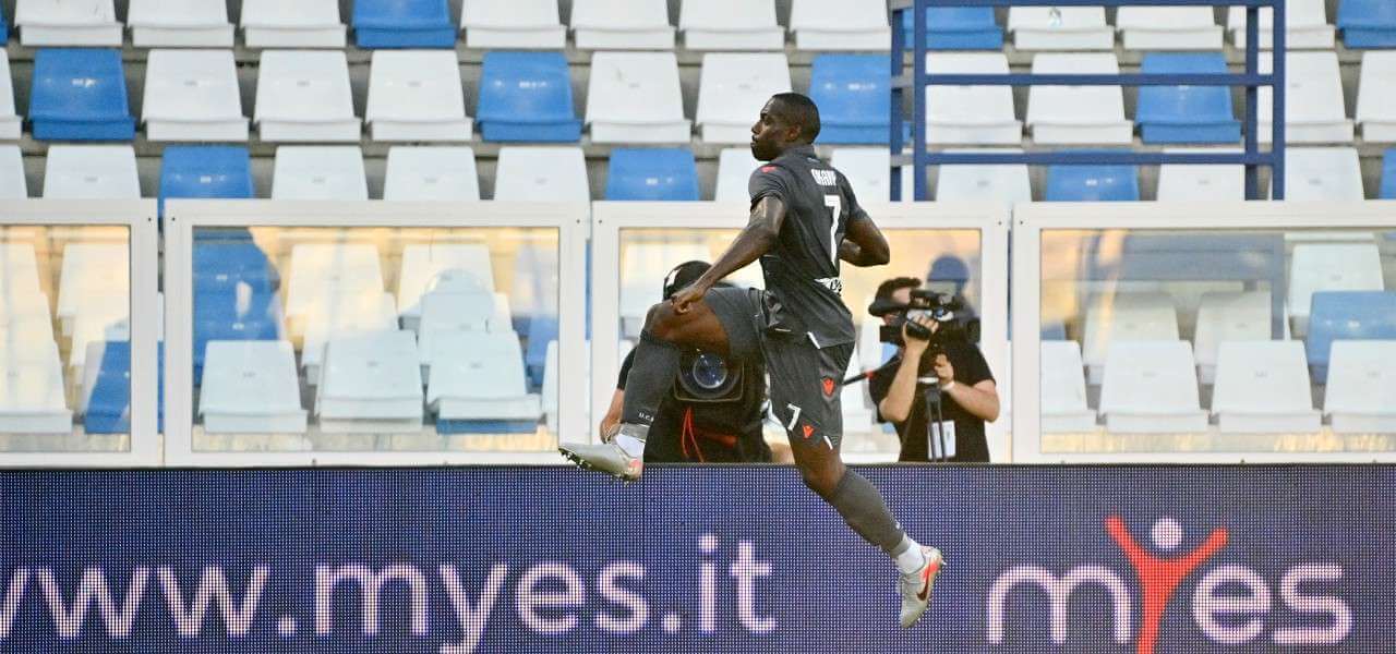 Stefano Okaka Udinese esultanza lapresse 2020