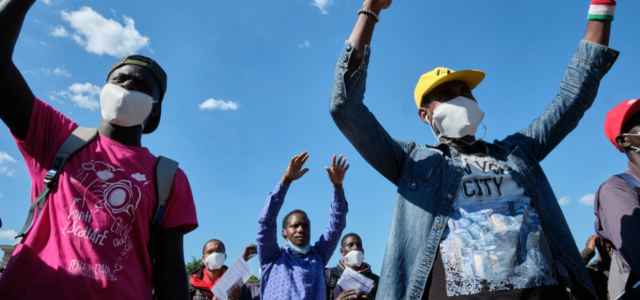 immigrazione migranti protesta 1 lapresse1280 640x300