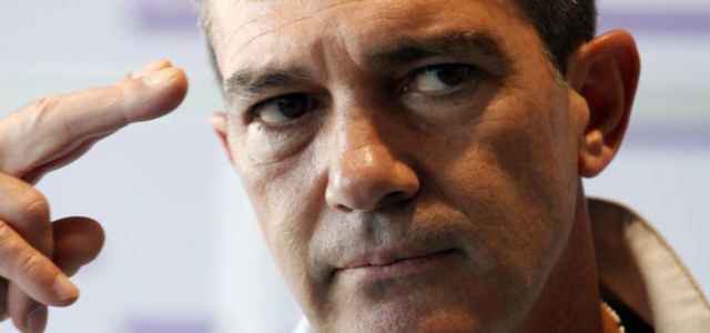 antonio banderas twitter 640x300