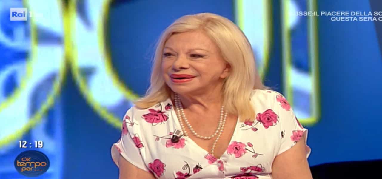 Sandra Milo: "Mia figlia Azzurra nata morta"/ "Non respirava, poi il