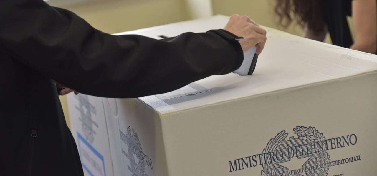 ELEZIONI COMUNALI SICILIA 2020, COME SI VOTA/ Preferenze, scheda