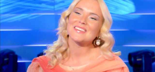 thea crudi domenica in 640x300
