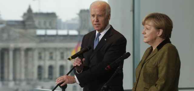 Biden e Merkel
