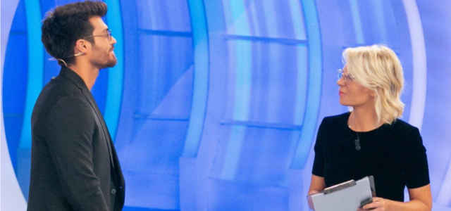 Can Yaman ospite a ‘C’è posta per te’