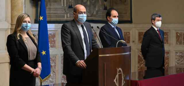 Pd alle consultazioni con Draghi
