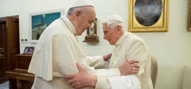 Ratzinger e Francesco
