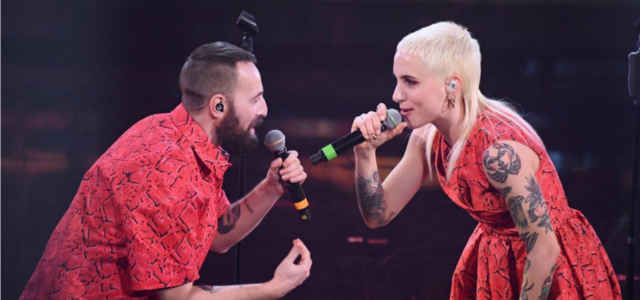 I Coma_Cose sul palco dell’Ariston